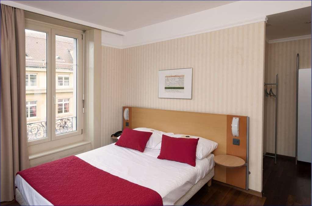 Hotel Alpes & Lac Neuchâtel Værelse billede