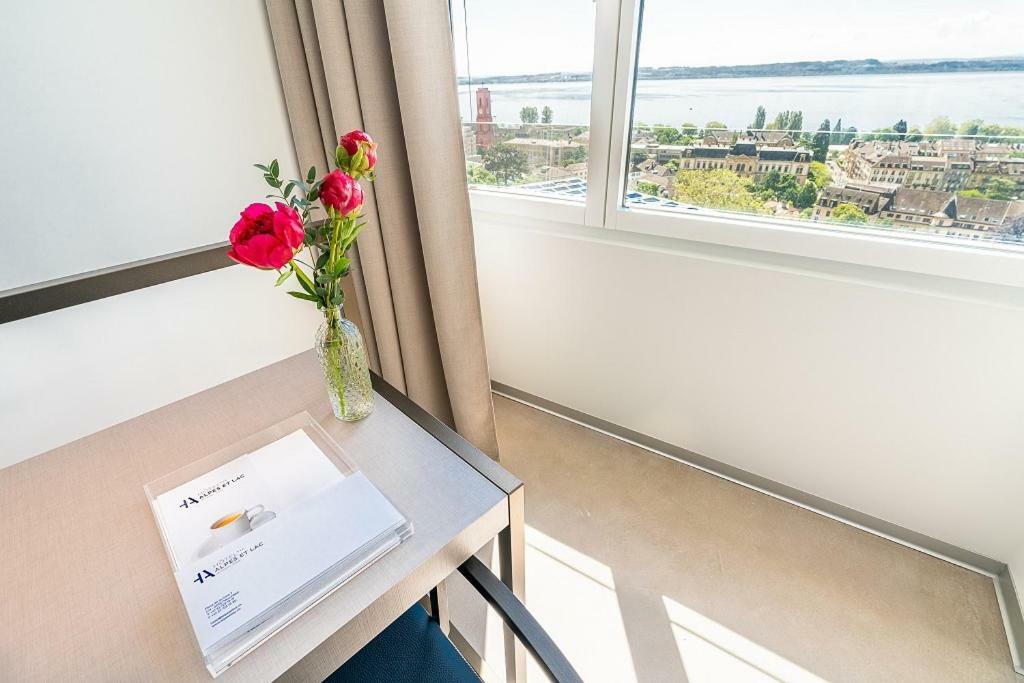Hotel Alpes & Lac Neuchâtel Eksteriør billede